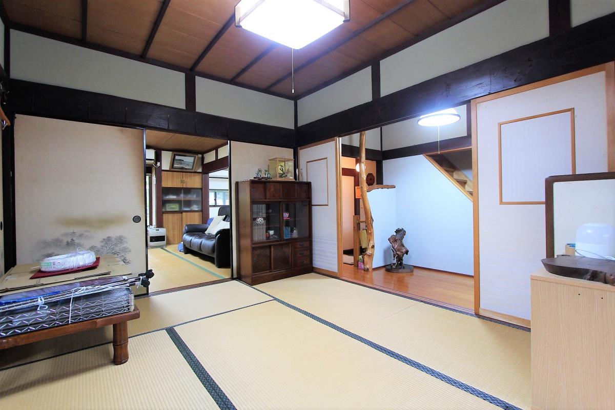 京都府南丹市美山町三埜「日本の故郷に佇む瀟洒な日本家屋」の床の間の和室4