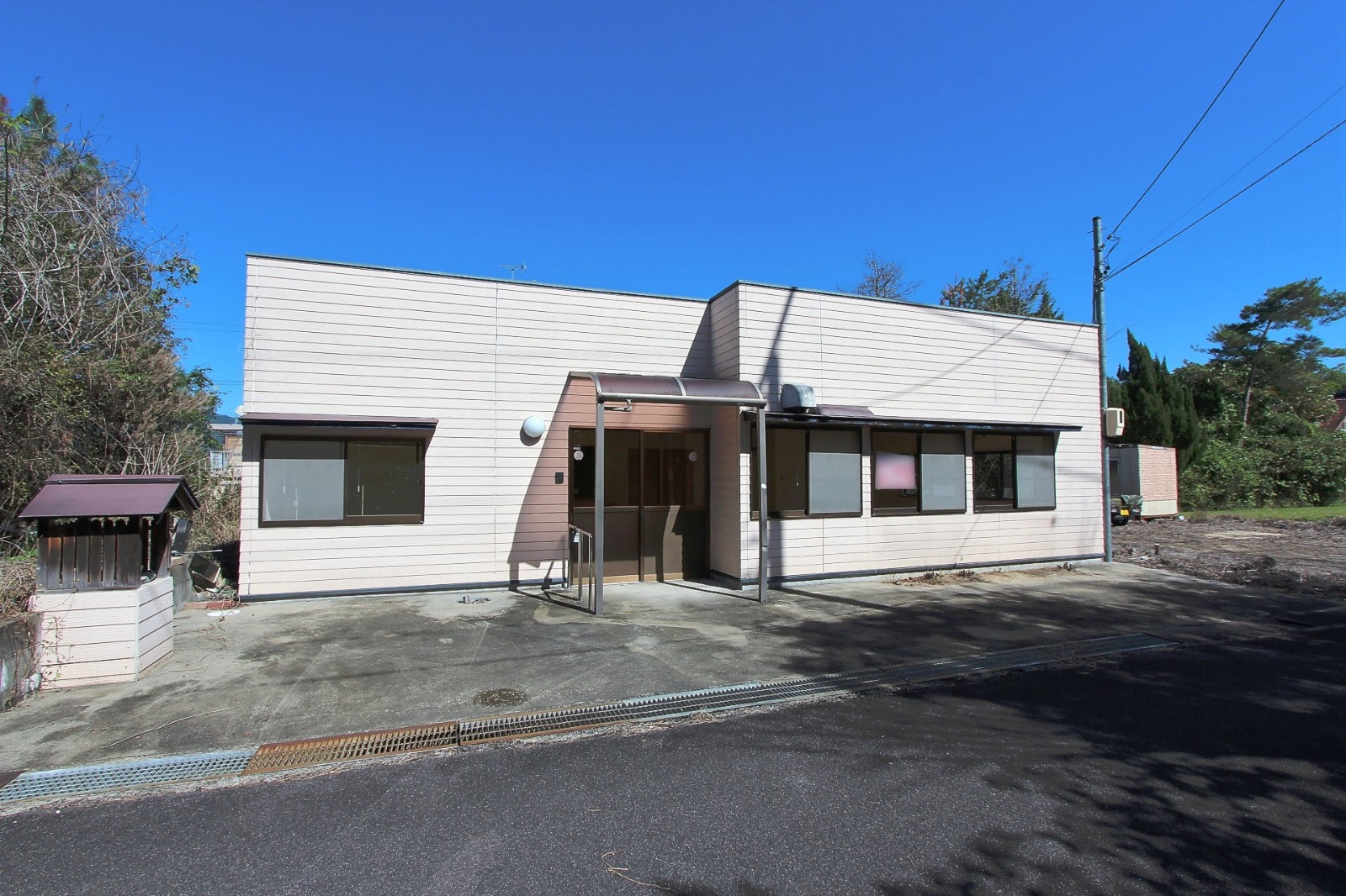 伊賀市島ヶ原「雉子の里『清流台』内の元デイサービス事業所」